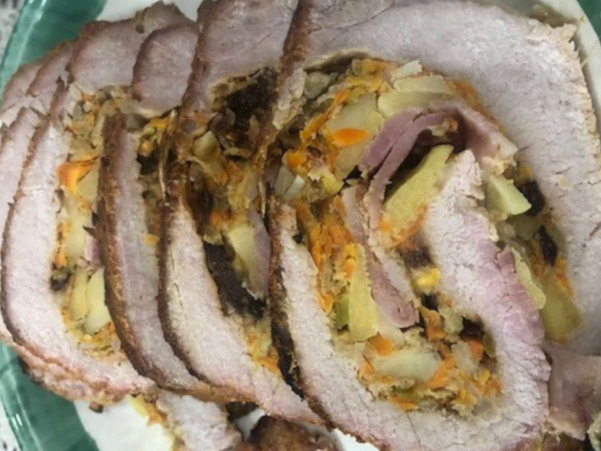 Rocambole de Lombo com Redução de Vinho&nbsp;Tinto