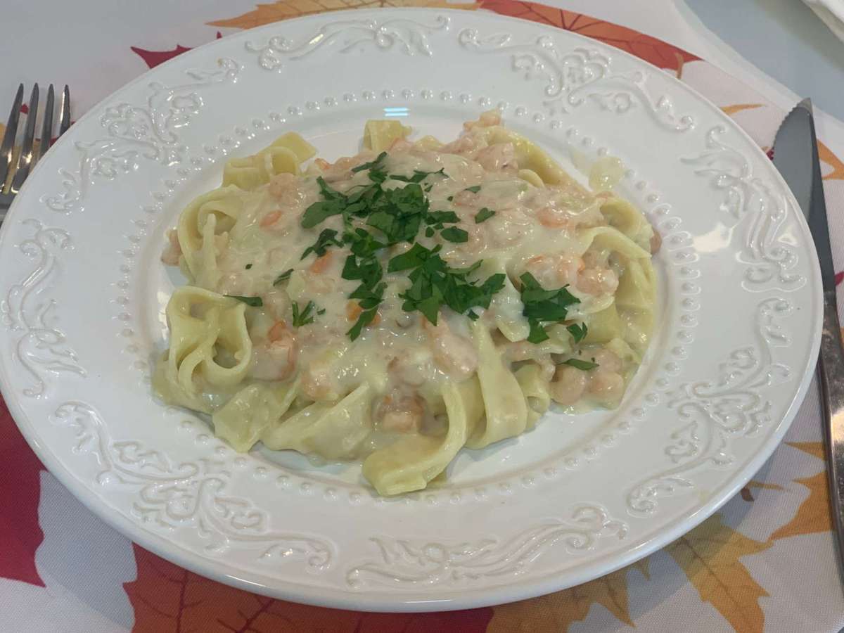 Tagliatelle com Camarão ao Molho Branco sem&nbsp;Lactose