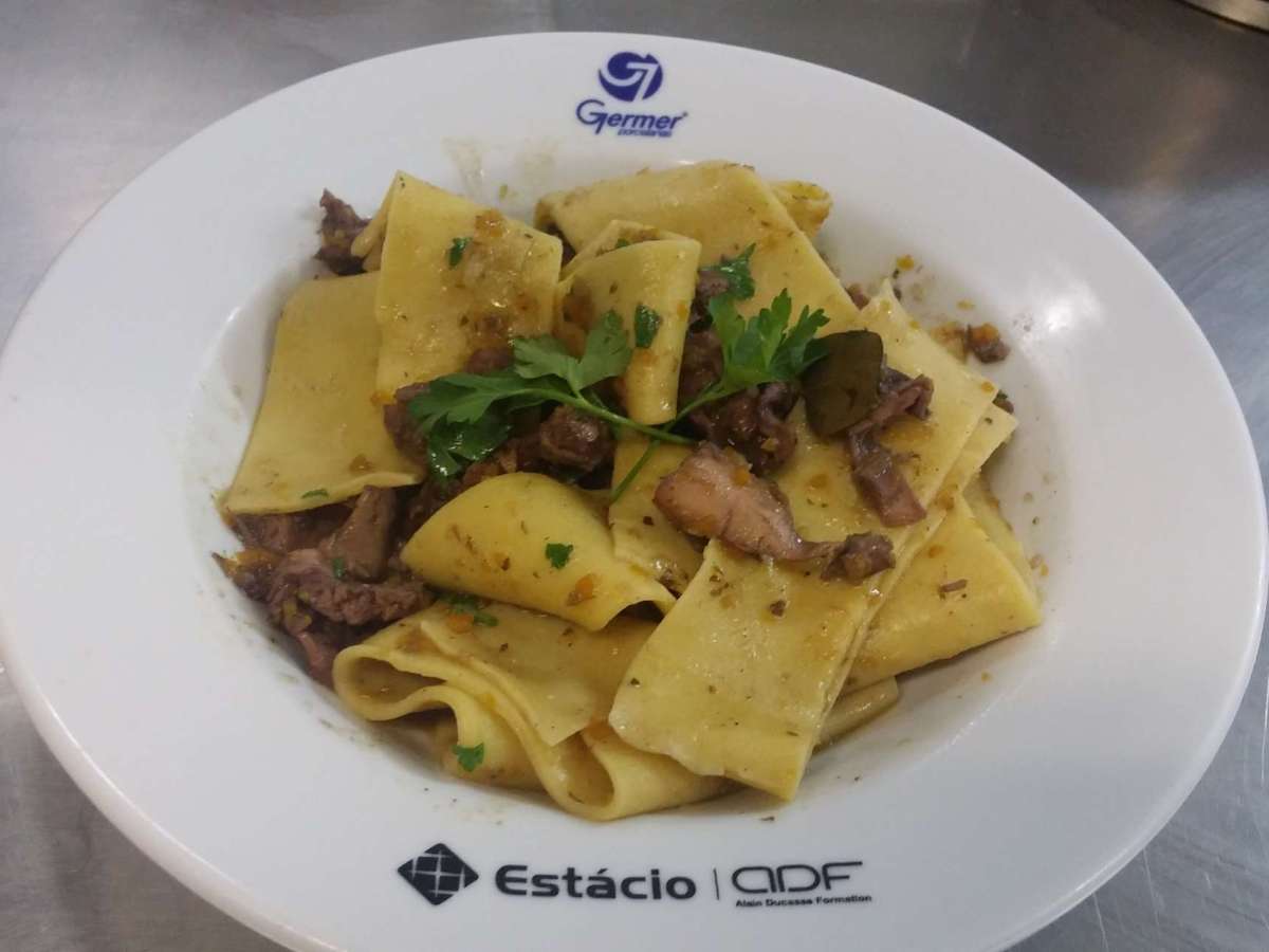 Pappardelle ao Molho de&nbsp;Coelho