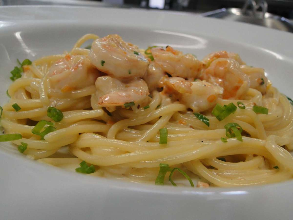 Espaguete com Camarão e&nbsp;Rúcula