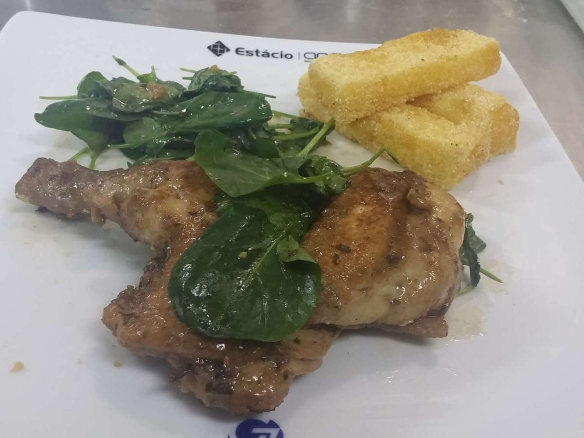 Galeto Al Primo Canto com Polenta&nbsp;Frita